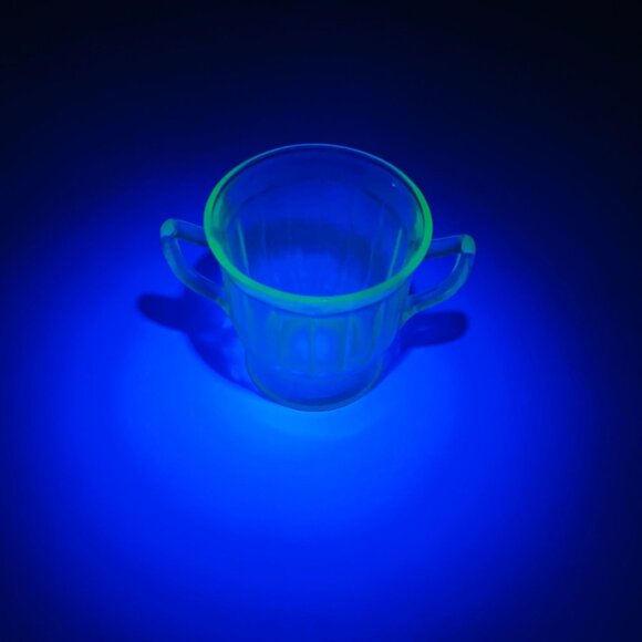 Uranium vintage Glass Green Double-Handled Sugar Bowl Glows Under UV Light - Picture 3 of 6